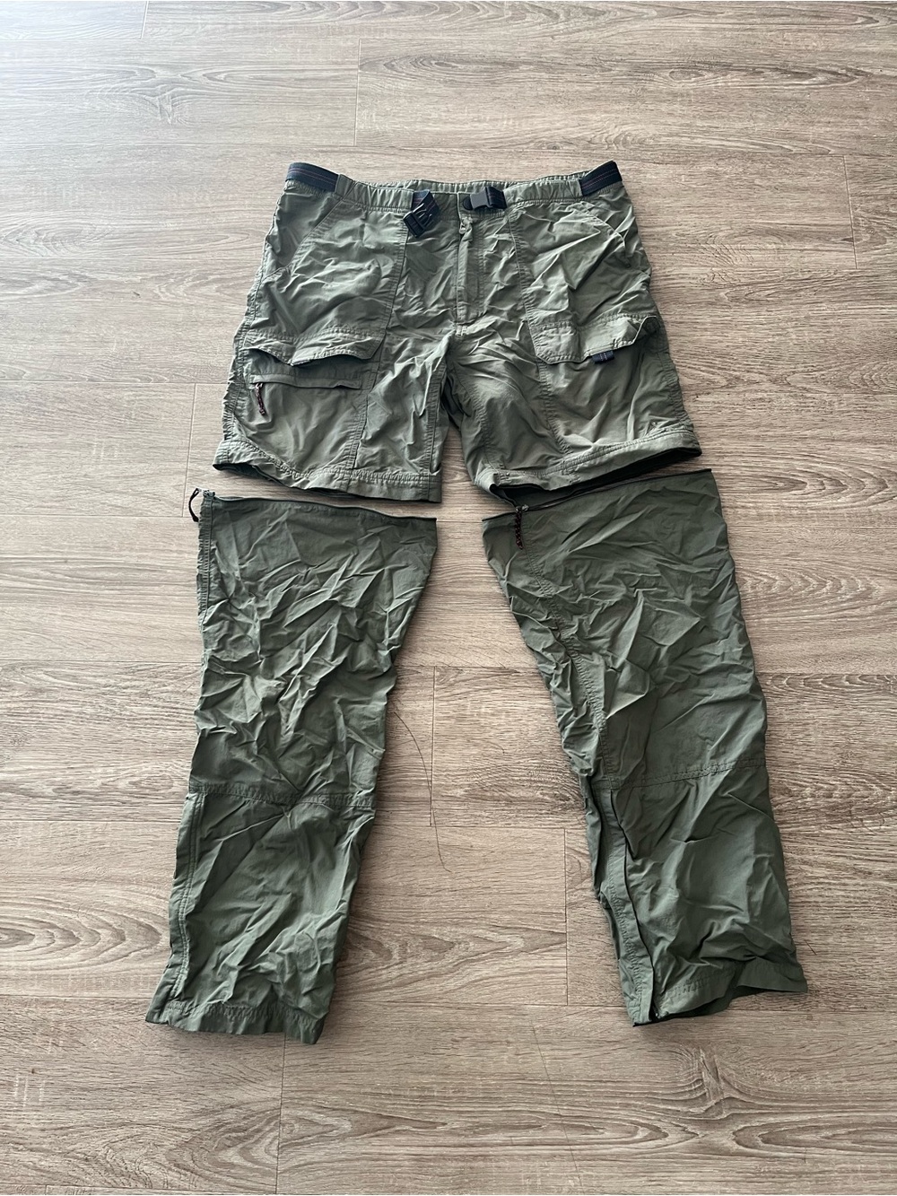 Eastern Mountain Sports Cargo Hiking Pants Mens 34L Olive Zip Off Nylon